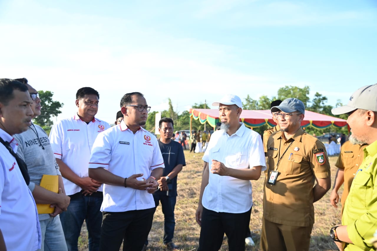 Foto Cover: Berprestasi Di POPDA Riau, Sosok Sentral KONI Dumai Sampaikan Pesan